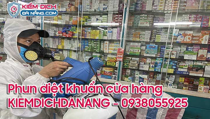 Phun diệt khuẩn cửa hàng